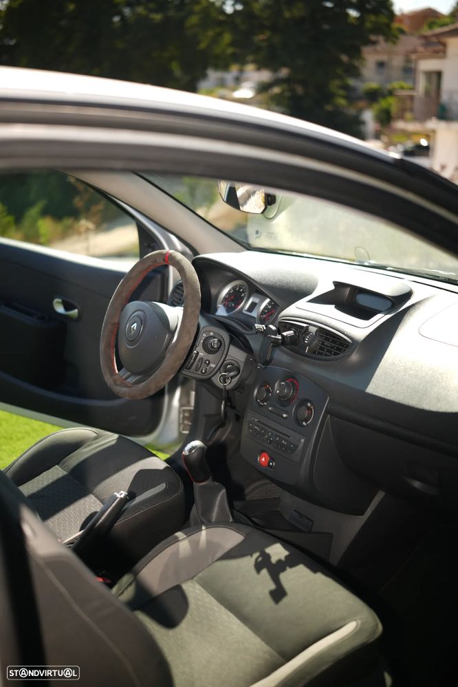 Renault Clio 1.2 TCE GT J15 - 8