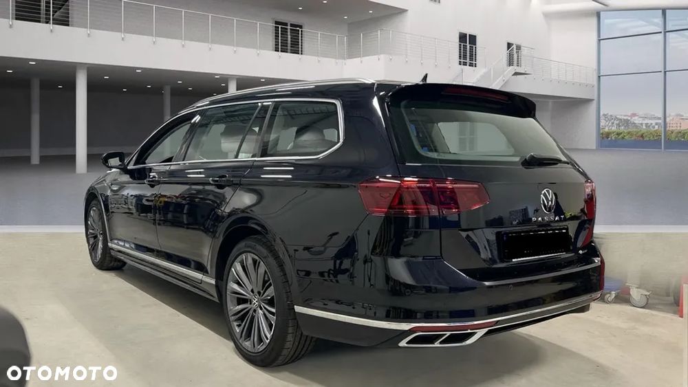 Volkswagen Passat 2.0 TDI 4Mot Elegance DSG - 2