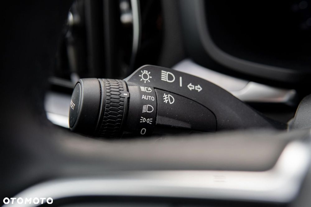Volvo V60 B4 B Core - 35