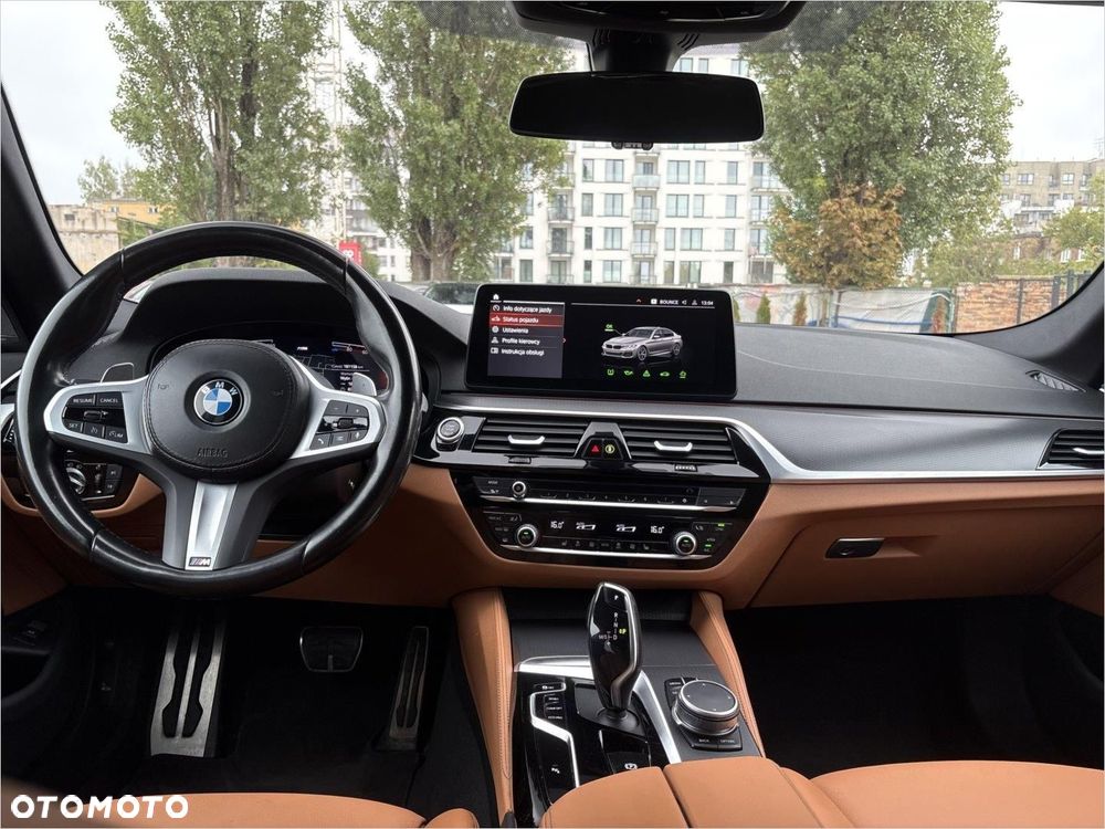 BMW Seria 5 520d xDrive MHEV M Sport sport - 12