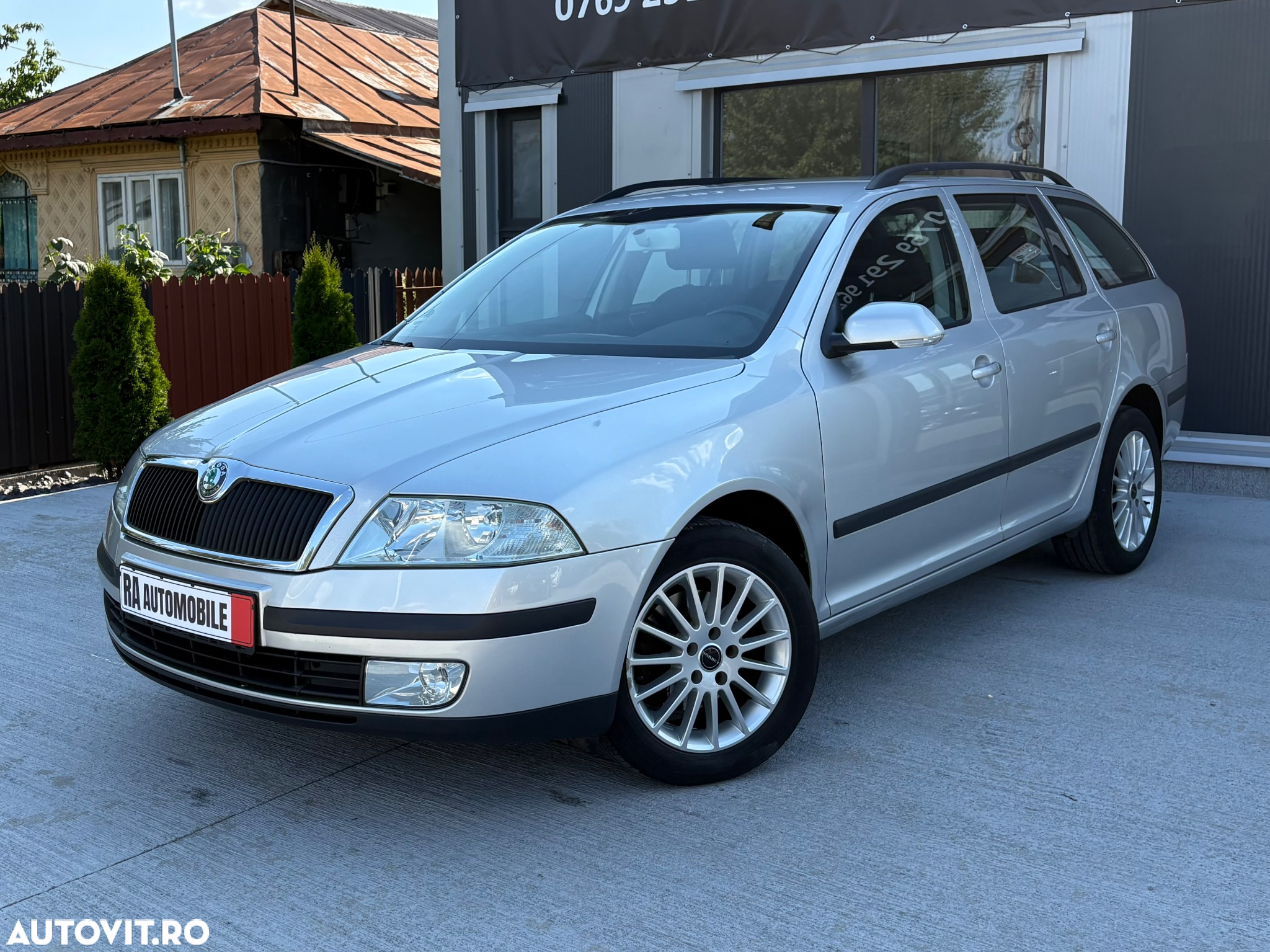 Skoda Octavia 2.0 TDI DPF Ambition - 2