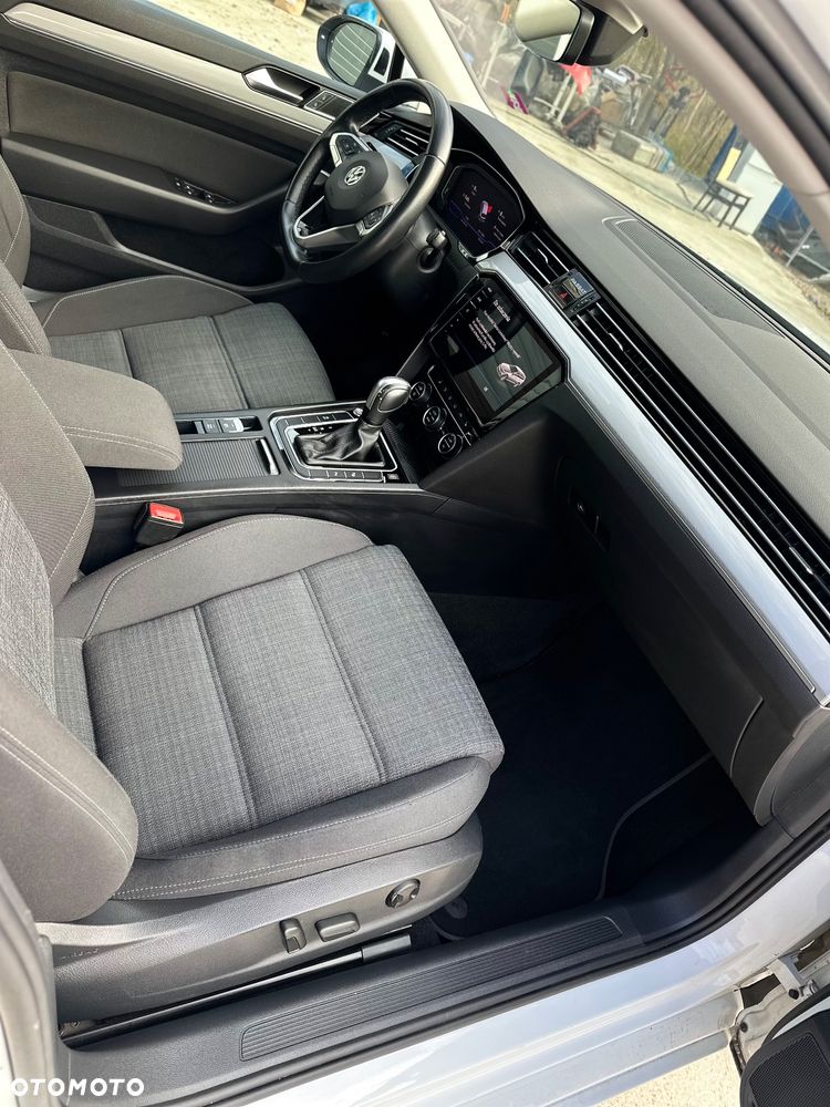 Volkswagen Passat 2.0 TDI BMT Comfortline DSG7 - 36