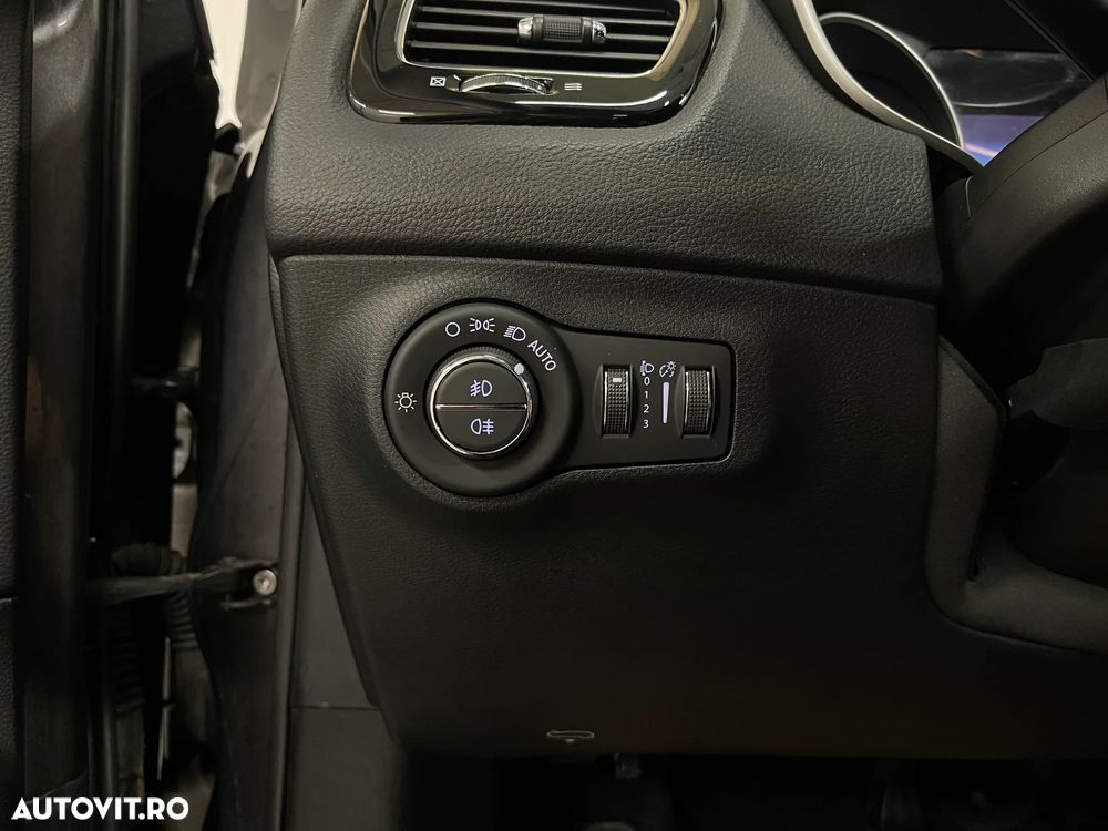 Jeep Compass 2.0 M-Jet 4x4 AT Limited - 24