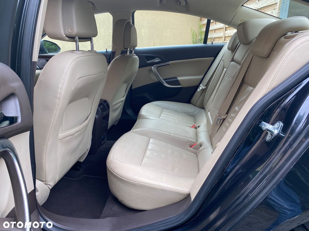 Opel Insignia - 11