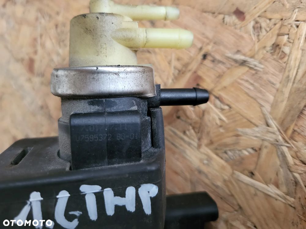 Zawór podciśnienia Peugeot 3008 1.6 THP - 3