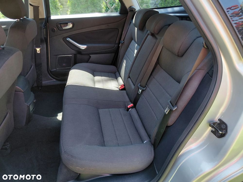 Ford Mondeo 2.0 Viva Titanium - 17