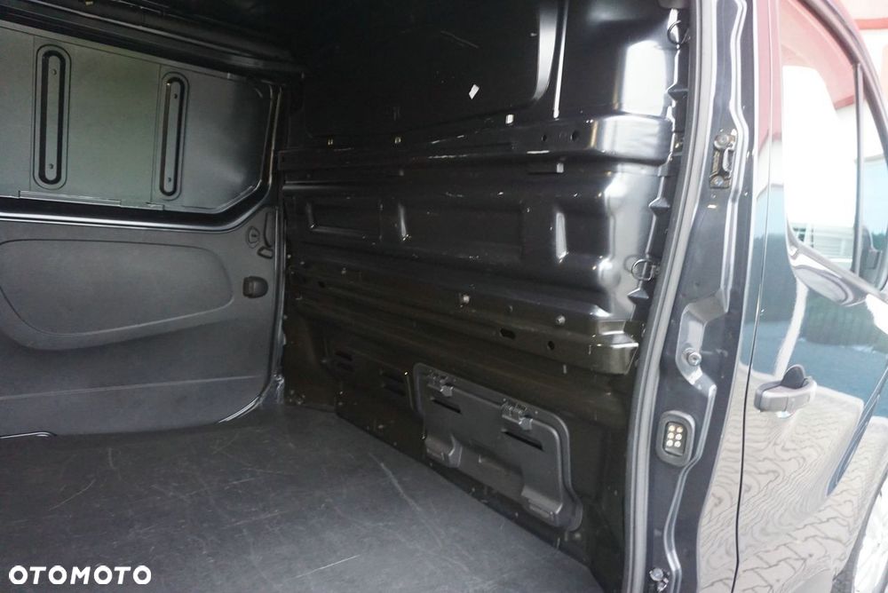 Renault Trafic - 31