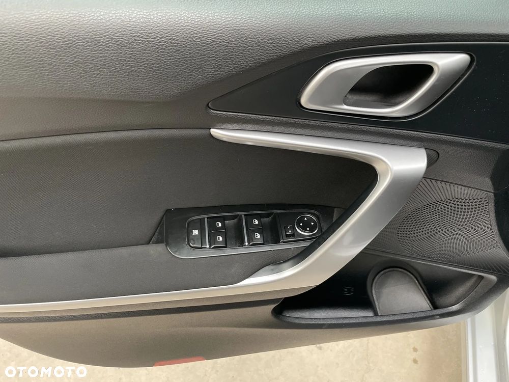 Kia Ceed 1.0 T-GDI M - 10
