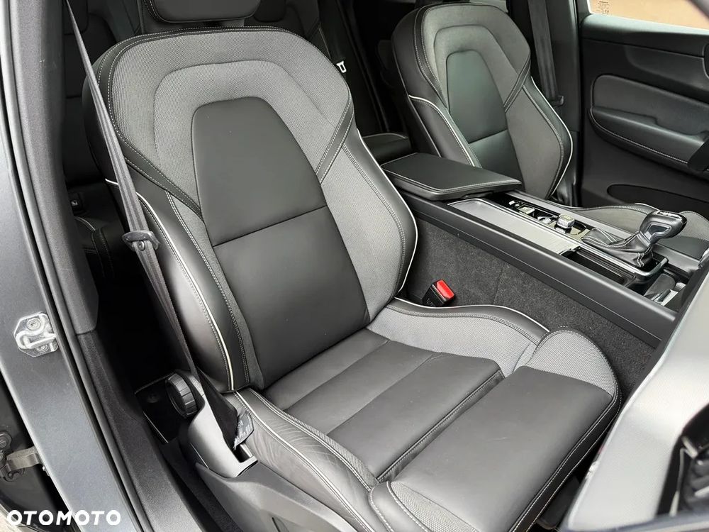 Volvo XC 60 D4 SCR R-Design - 20