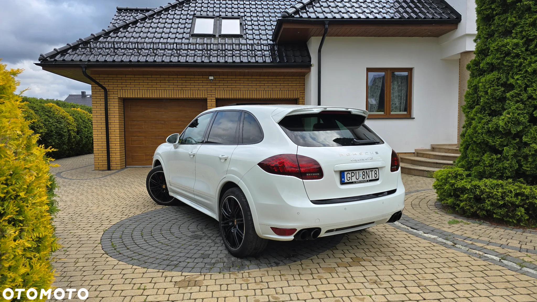 Porsche Cayenne GTS - 16