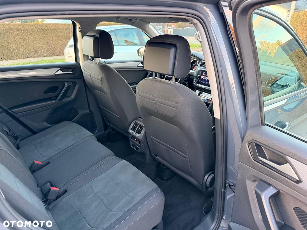 Volkswagen Tiguan 2.0 TDI SCR 4MOTION BlueMotion Technology DSG Exclusive - 11