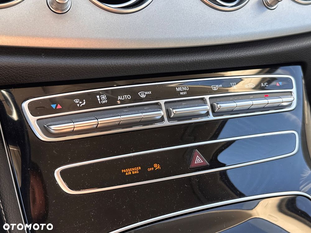 Mercedes-Benz Klasa E 300 de 9G-TRONIC Exclusive - 34