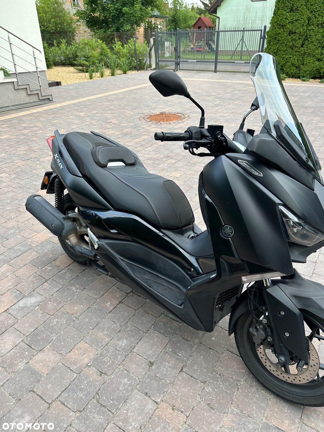 Yamaha X-max - 12
