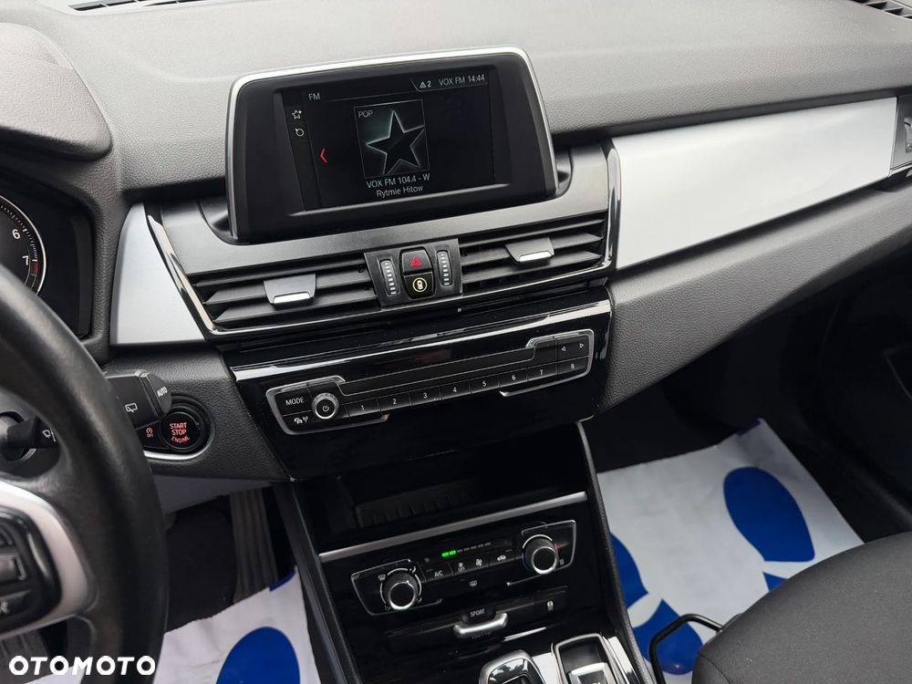 BMW Seria 2 218i GPF - 14