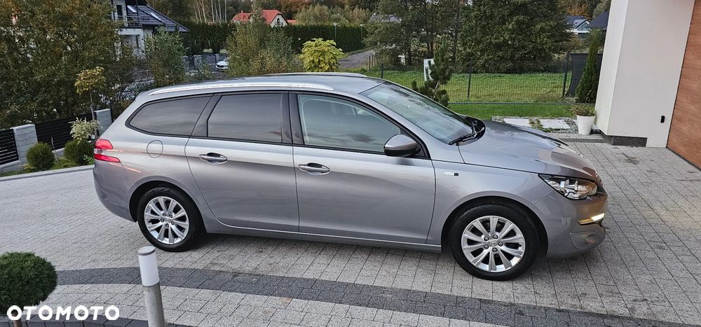 Peugeot 308 SW BlueHDi 120 Stop & Start Allure - 20