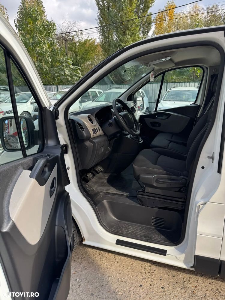 Renault Trafic - 10
