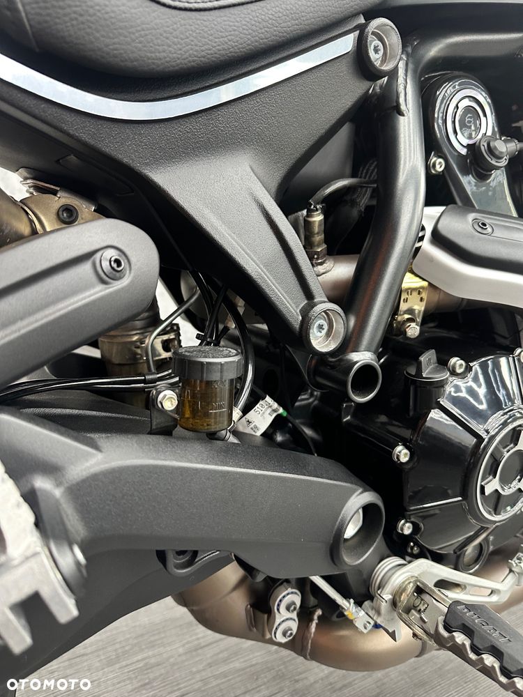 Ducati Scrambler - 10