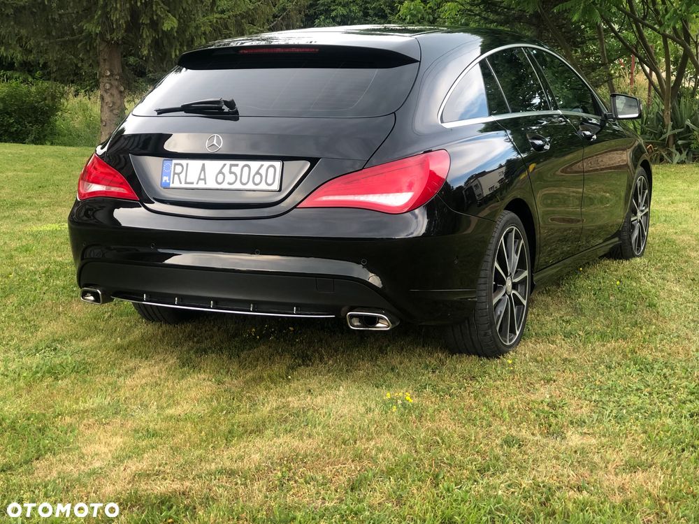 Mercedes-Benz CLA 180 7G-DCT Urban - 20