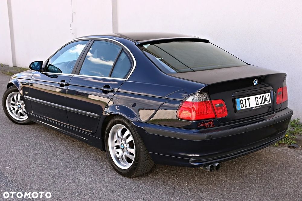 BMW Seria 3 320i - 19