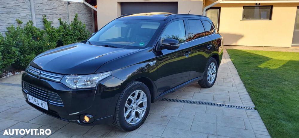 Mitsubishi Outlander - 9