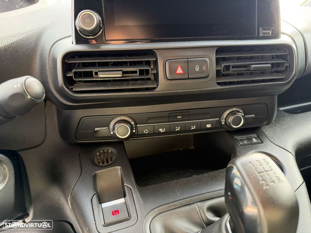 Peugeot Partner 1.6 BlueHDi L1 Premium 3L - 24