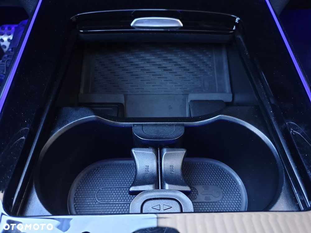 Mercedes-Benz GLB 200 d AMG Line 8G-DCT - 33