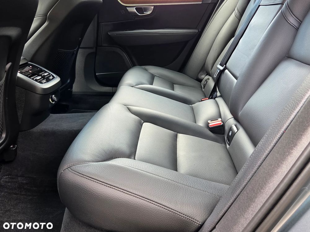 Volvo S90 D4 AWD Geartronic Inscription - 26