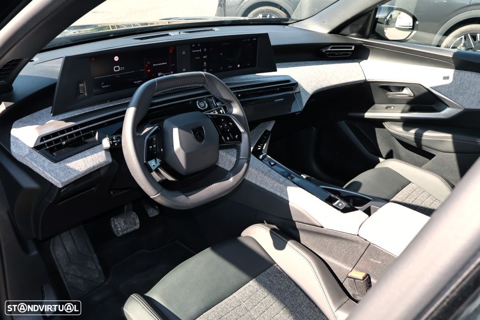 Peugeot 5008 1.2 Hybrid Allure e-DCS6 - 15