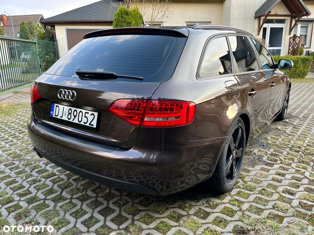 Audi A4 Avant 2.0 TDI DPF S line Sportpaket - 9