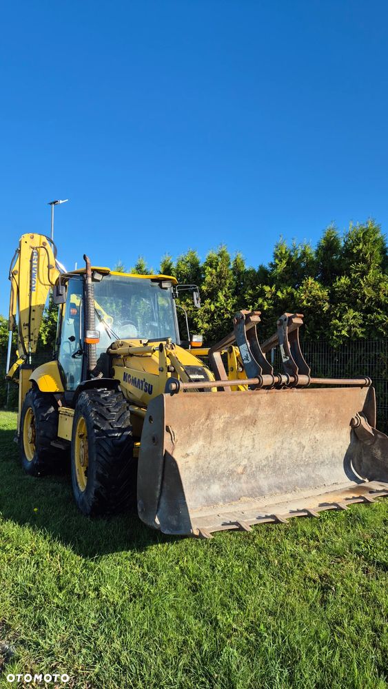 Komatsu WB93-S - 4