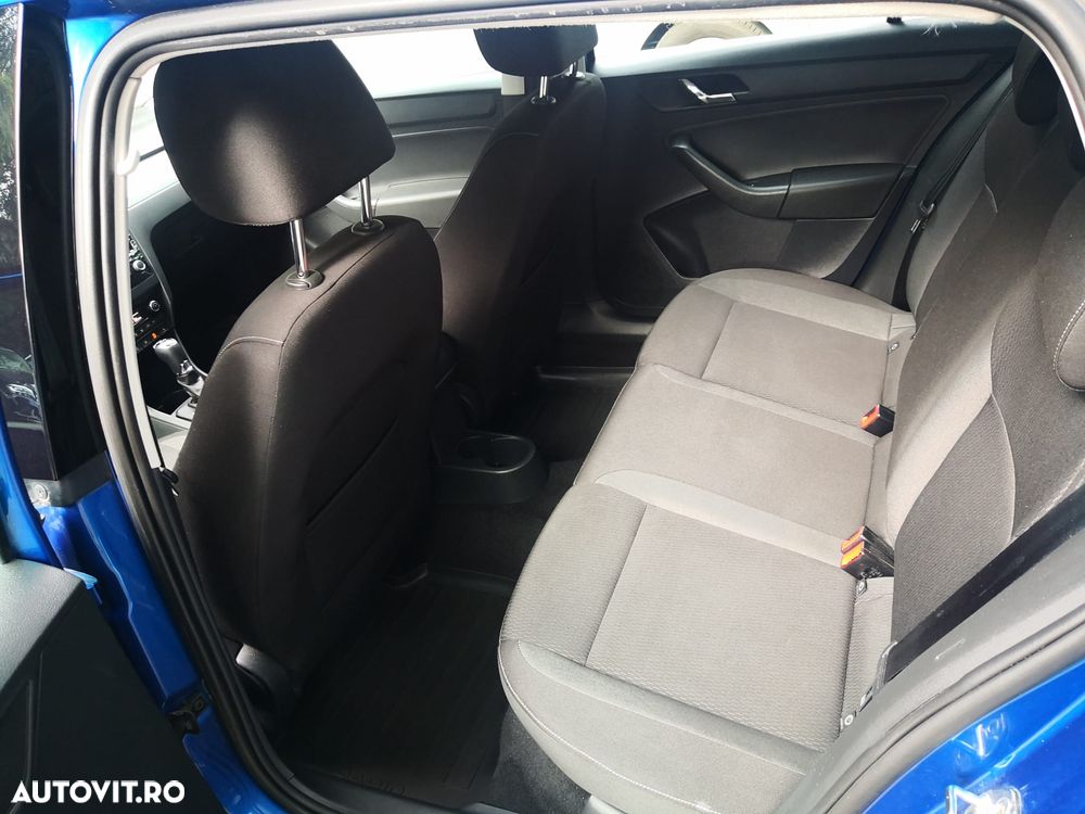 Skoda RAPID 1.4 TDI Ambition DSG - 5