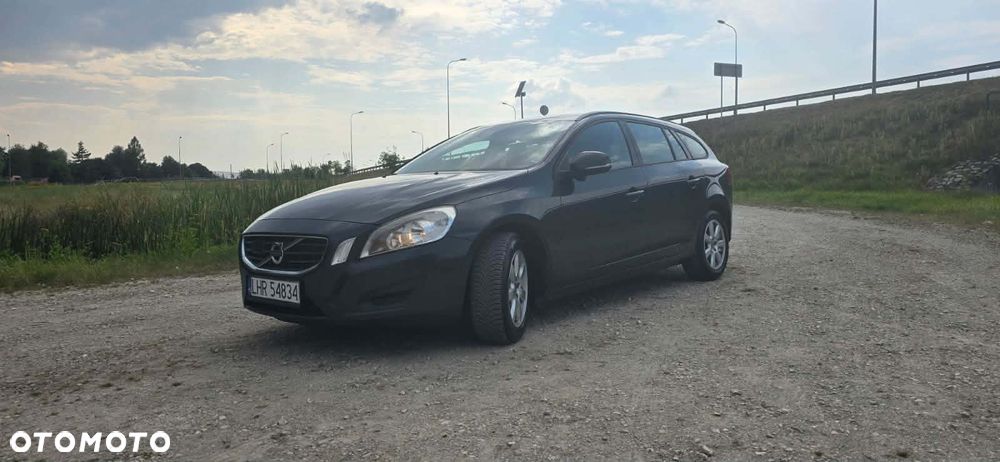 Volvo V60 D2 Geartronic Powershift Momentum - 2