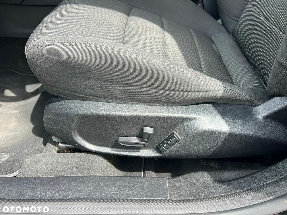 Ford Mondeo 2.0 TDCi Silver X - 12