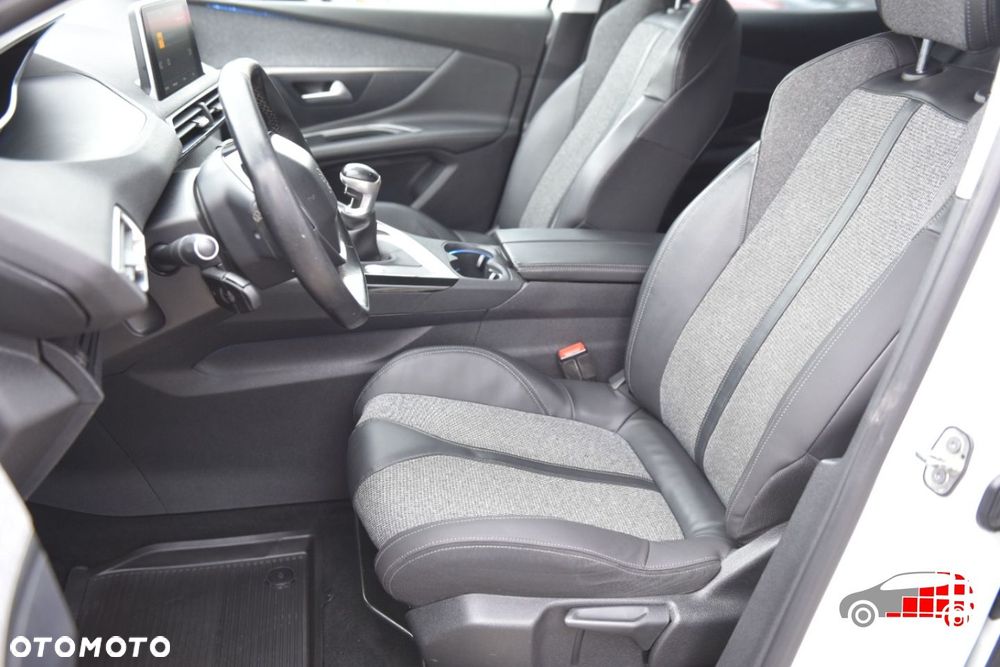 Peugeot 3008 - 18