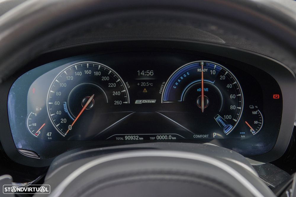 BMW 530 e Pack Desportivo M - 22