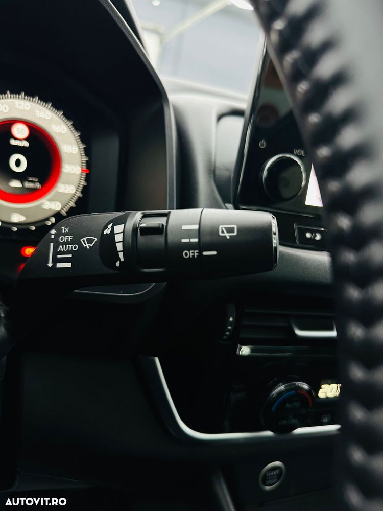 Nissan Qashqai 1.3 DIG-T MHEV Premiere Edition - 30