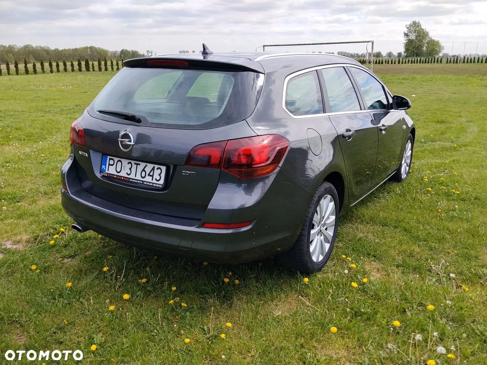 Opel Astra 2.0 CDTI Enjoy - 9