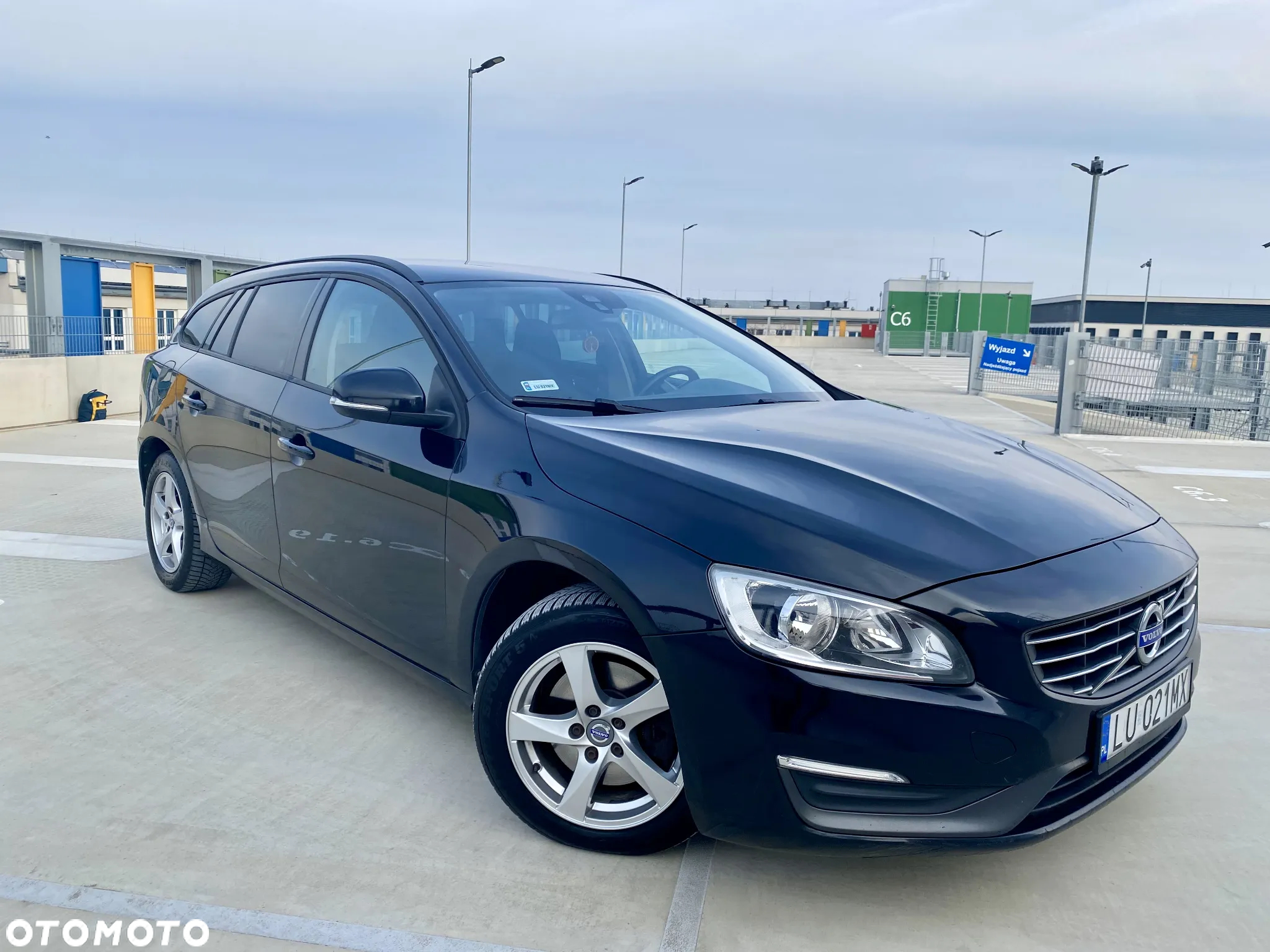 Volvo V60 D4 Kinetic - 2