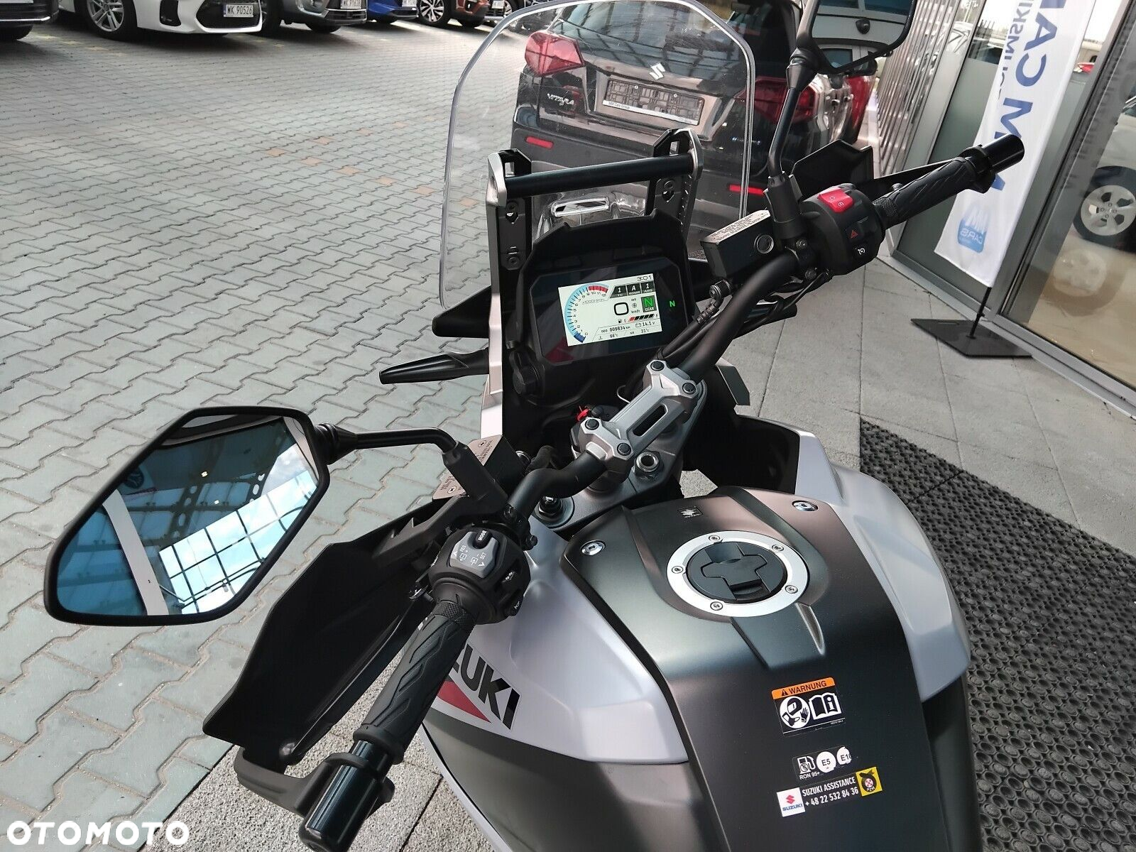 Suzuki DL - 8
