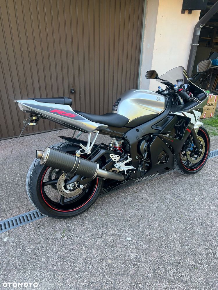 Yamaha R6 - 3