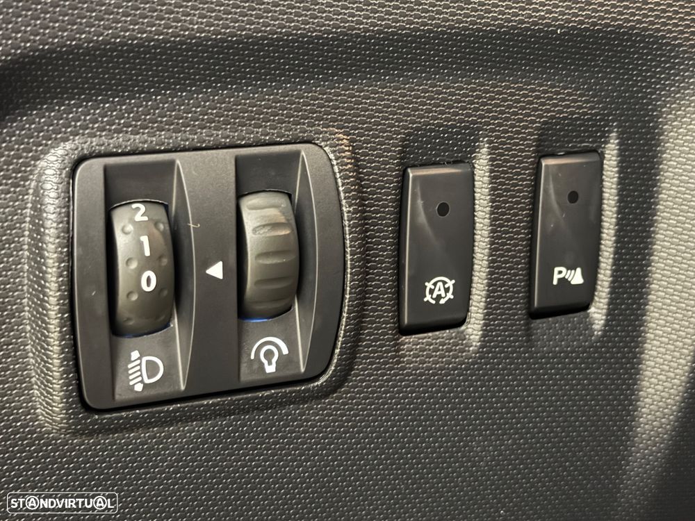 Renault Captur 0.9 TCE Exclusive - 24