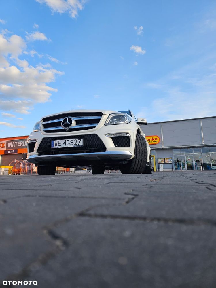 Mercedes-Benz GL 350 BlueTEC 4-Matic - 3