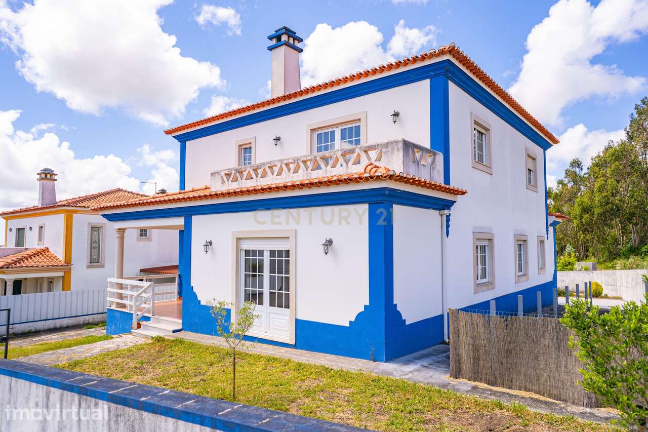 Moradia T4 na Vila de Gaeiras, Óbidos - Grande imagem: 3/54