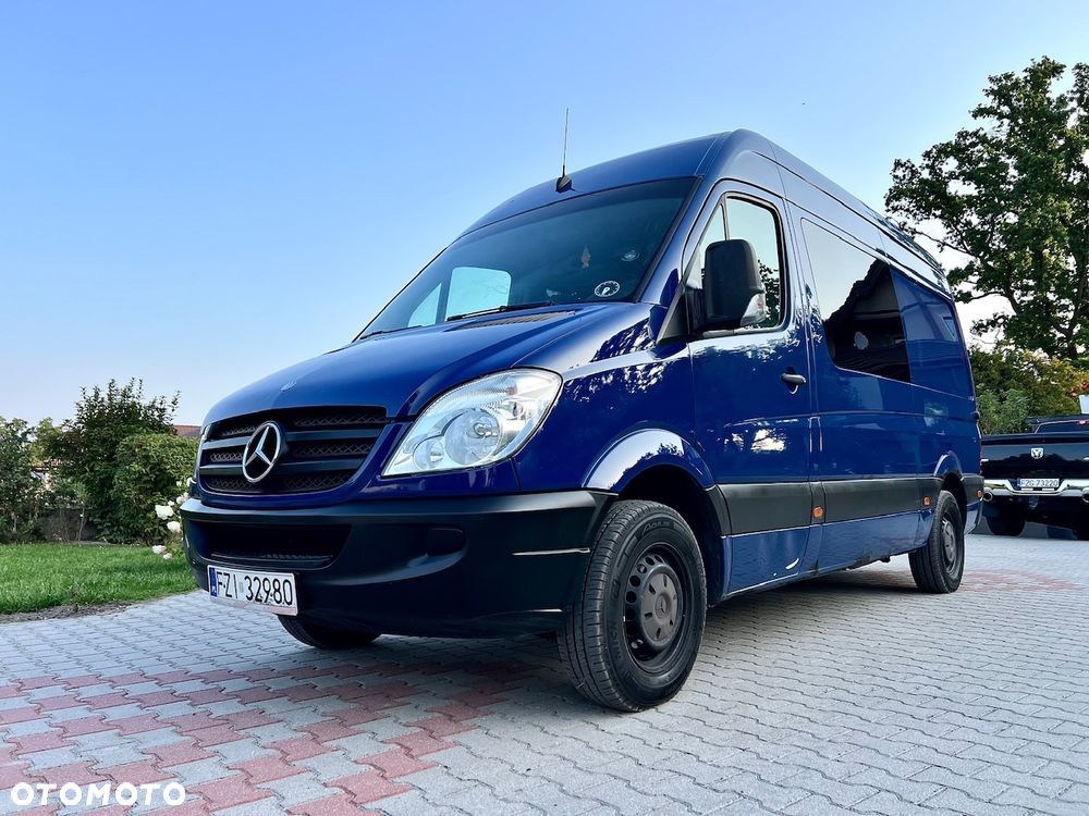 Mercedes-Benz Sprinter - 2