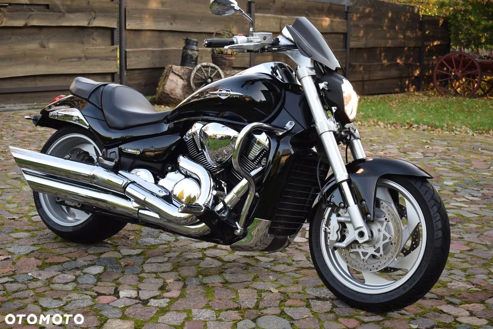 Suzuki Intruder - 38