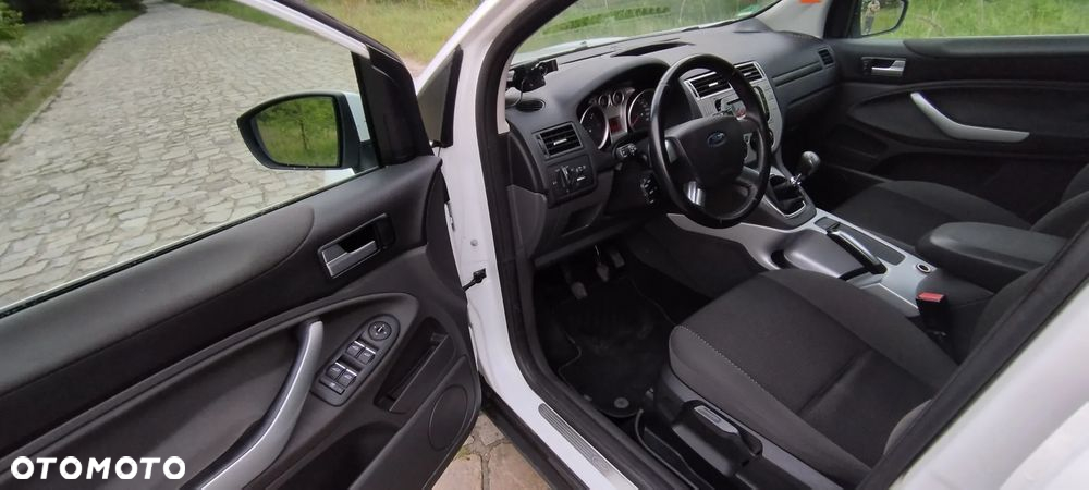 Ford Kuga 2.0 TDCi 4WD Titanium - 16