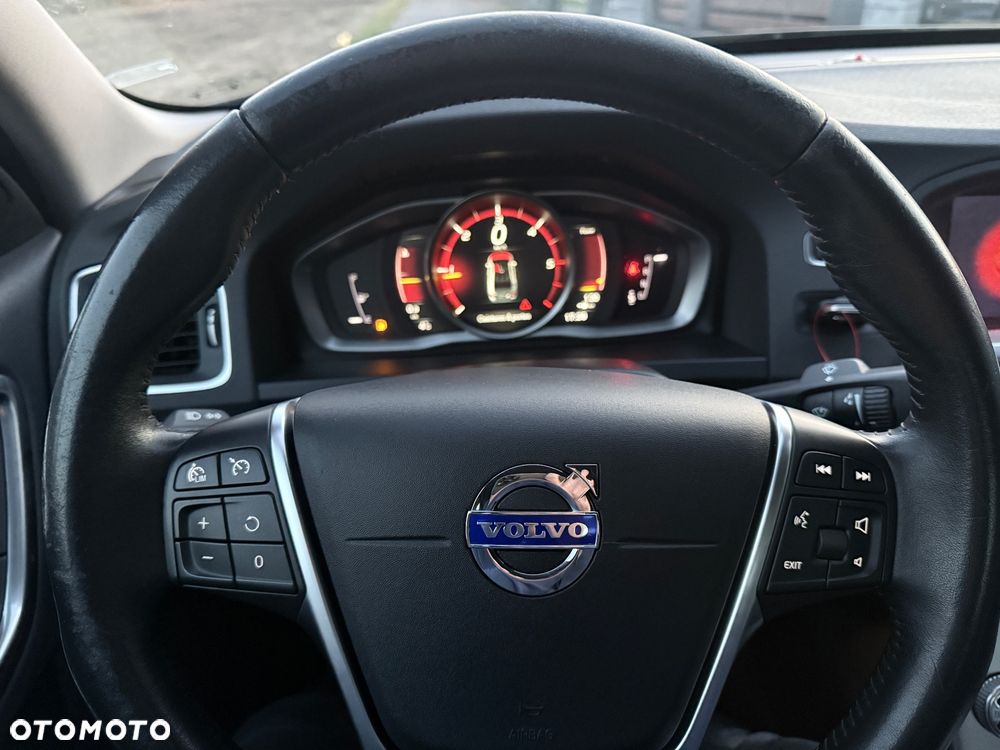 Volvo S60 D2 Drive-E Dynamic Edition (Momentum) - 28