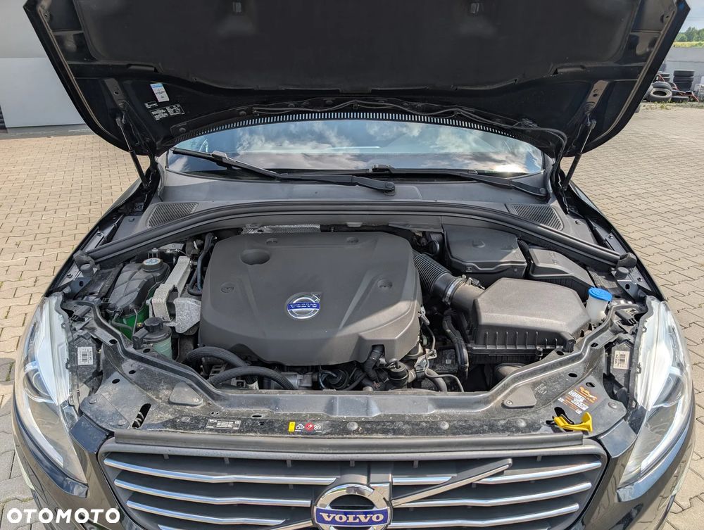 Volvo XC 60 D4 Momentum - 21