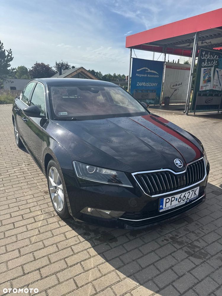 Skoda Superb 2018 photo 2