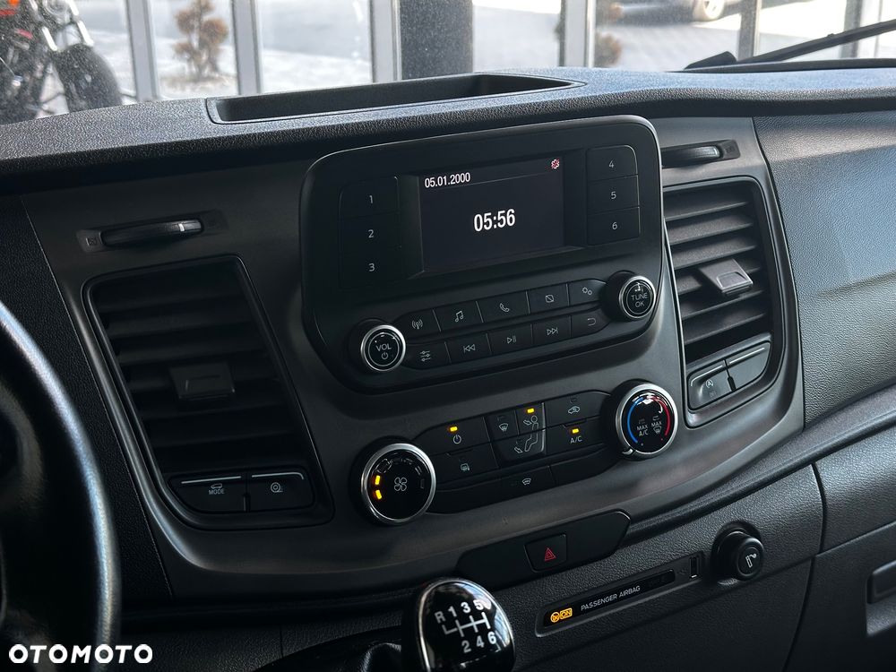 Ford Transit - 19